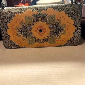 Unbranded Vintage Natural Leather Hand Tooled
Southwestern Style Handbag